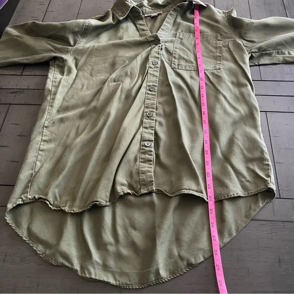 Knox Rose Women's Green V-Neck Collared Button Down Long‎ Sleeve Top Size M